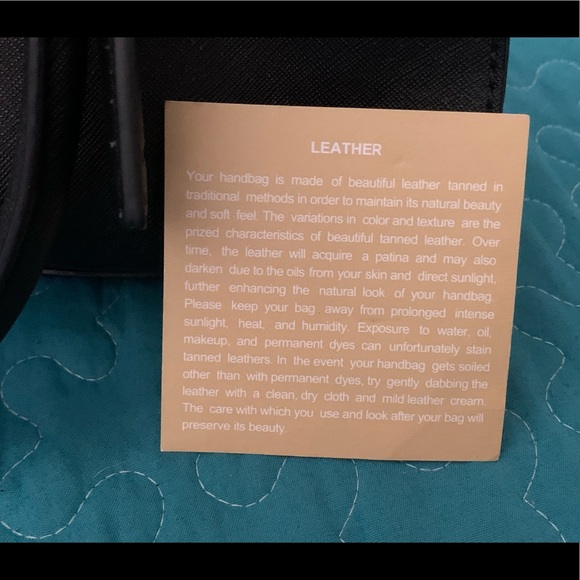 Michael Kors -Black Saffiano Leather Purse with crossbody strap - Picture 13 of 16